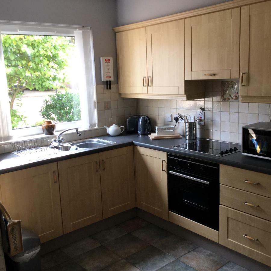 Beachside Apartment Bangor  Esterno foto